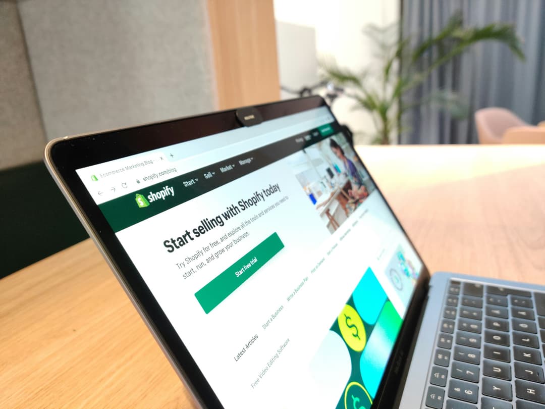 Qualixe Shopify custom theme development services